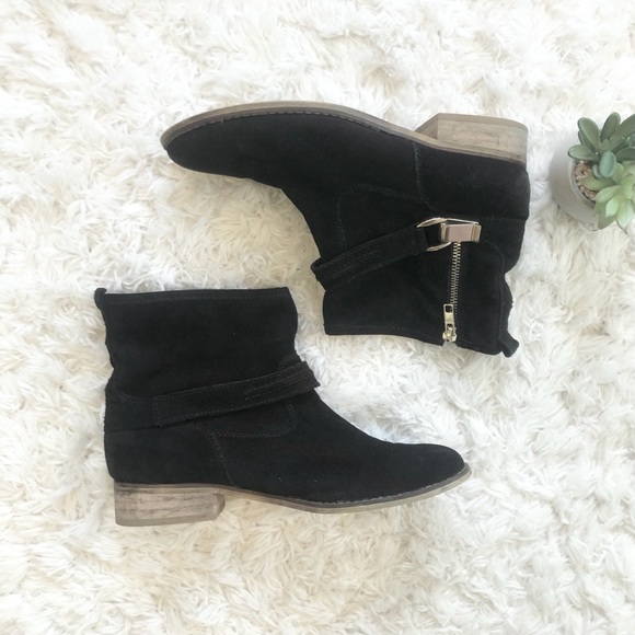 Steve Madden Shoes - Steve Madden Black Suede Truthh Ankle Boots - 8.5